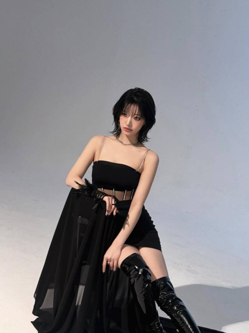 요즘 중단발 허쉬컷으로 리즈 찍고 있는 듯한 여돌 | 인스티즈