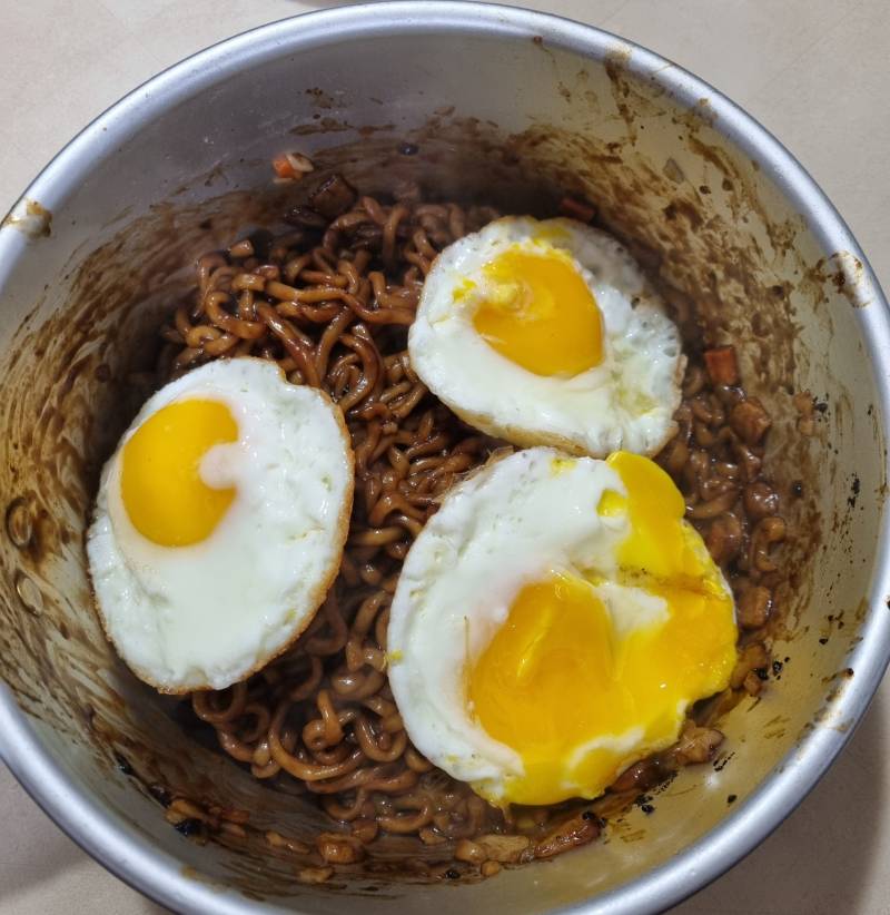 [잡담] 내가 끓인 짜파게티를 봐 | 인스티즈