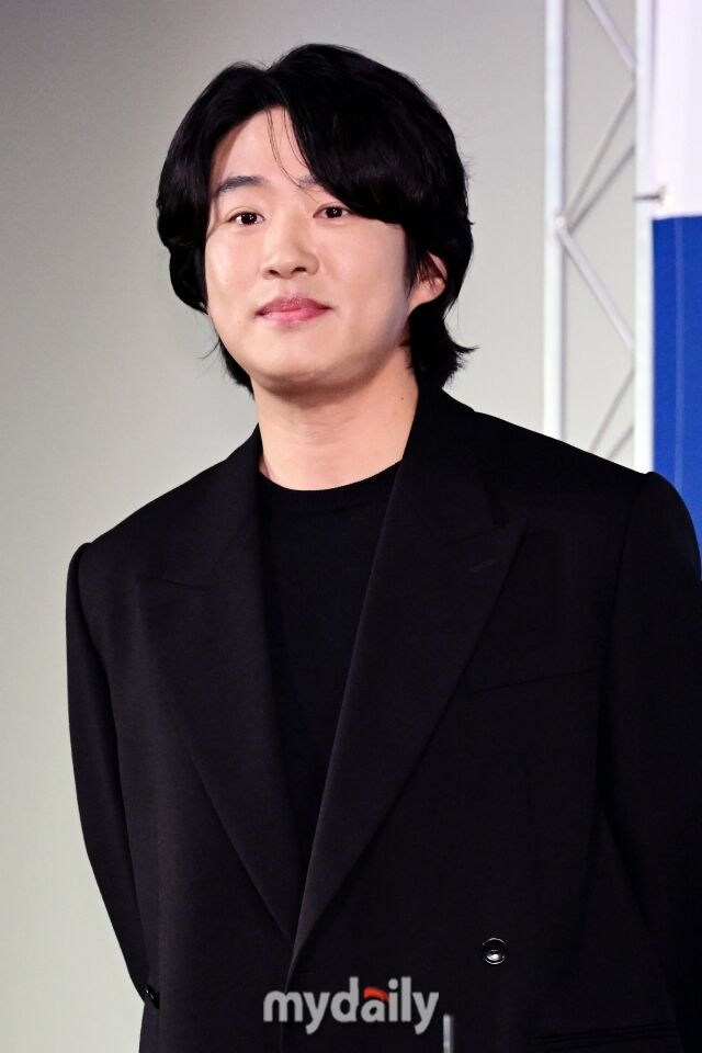 [정보/소식] [단독] '믿보배' 안재홍, 영화 '강시' 주연…코미디로 스크린 접수 | 인스티즈