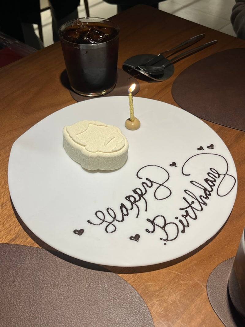 [잡담] 생일에 이런 레터링 해주는 카페 찾고 있는디 | 인스티즈