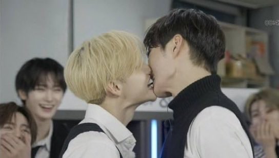 ㄱ [잡담] 아니 알디원 이거 뒤에 멤들 표정 진짜 개웃기네 | 인스티즈