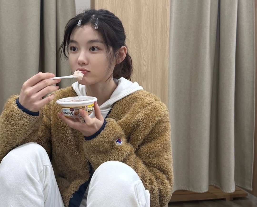 [잡담] 김유정 최근 인스타 중에 이사진 귀여워 | 인스티즈