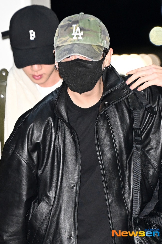 [잡담] 정국이 출국 기사사진 | 인스티즈