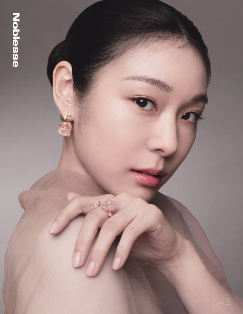 <노블레스> 김연아 디올 뷰티 화보 | 인스티즈