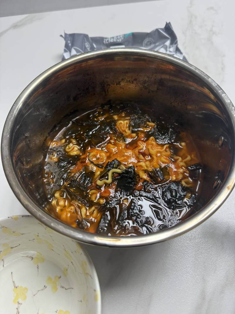 [잡담] 불닭미역탕면 너무 맛있어... 레시피에 맞춰서 하면 안됨 | 인스티즈