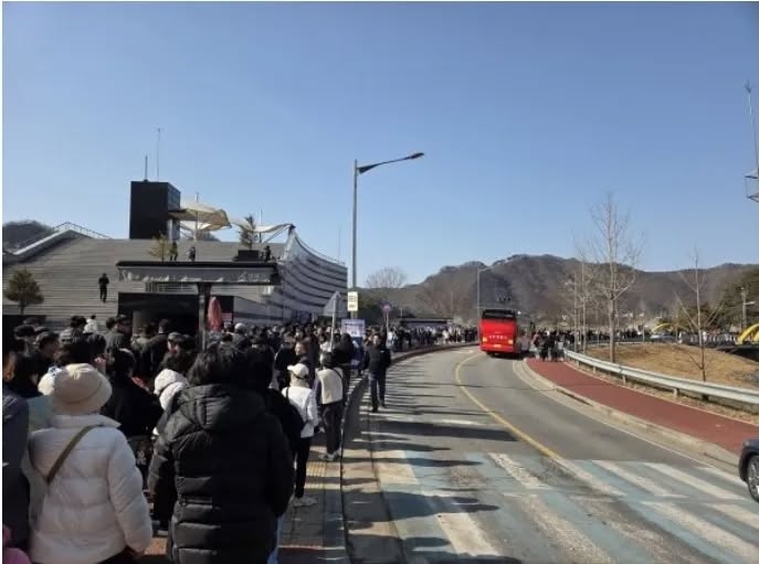 오늘자 단종 영월 청령포 대기줄 | 인스티즈