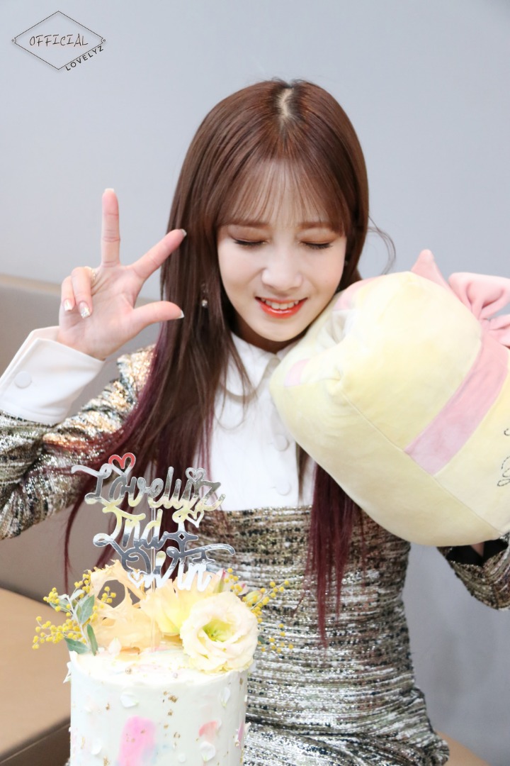 [러블리즈] 2018년을 최악의 이적기사로 맞이해서 지애 | 인스티즈