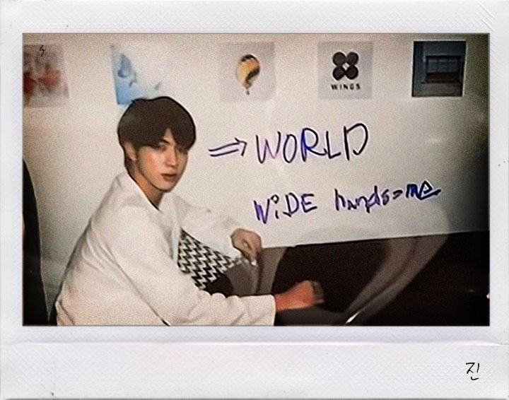 [잡담] 방탄 진 얼굴 쪼꼬미인거 너무 잘보여 | 인스티즈