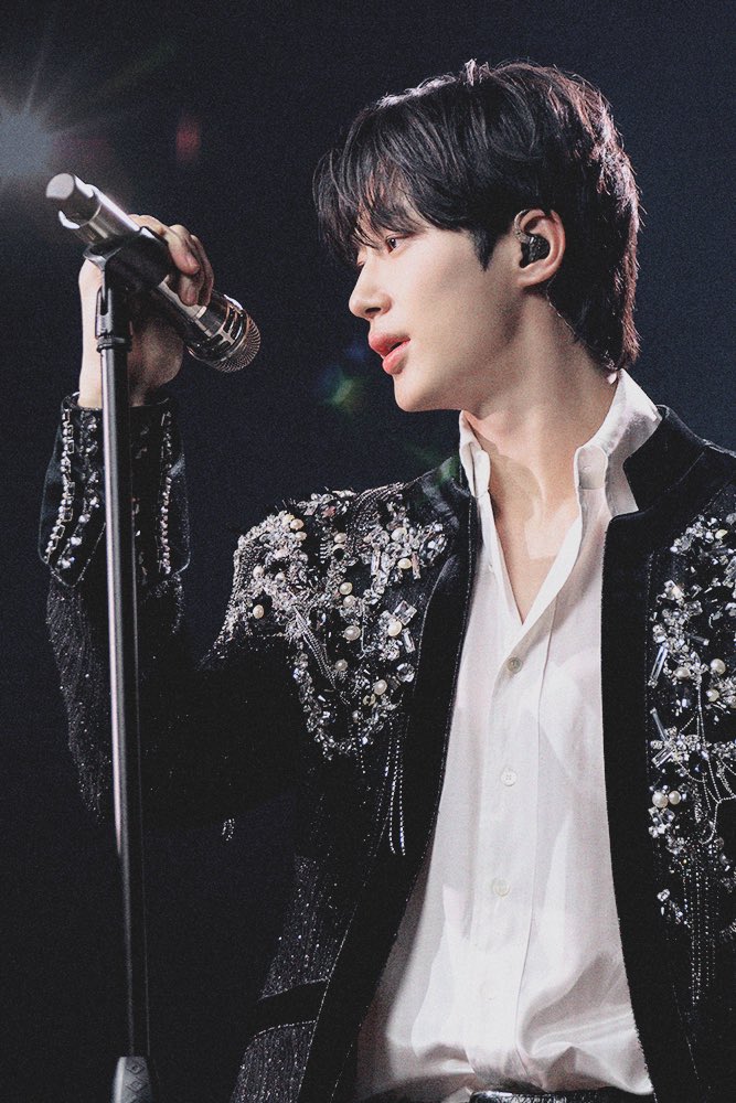 [잡담] 변우석 꾸꾸꾸 잘받아서 눈이 즐거움 | 인스티즈