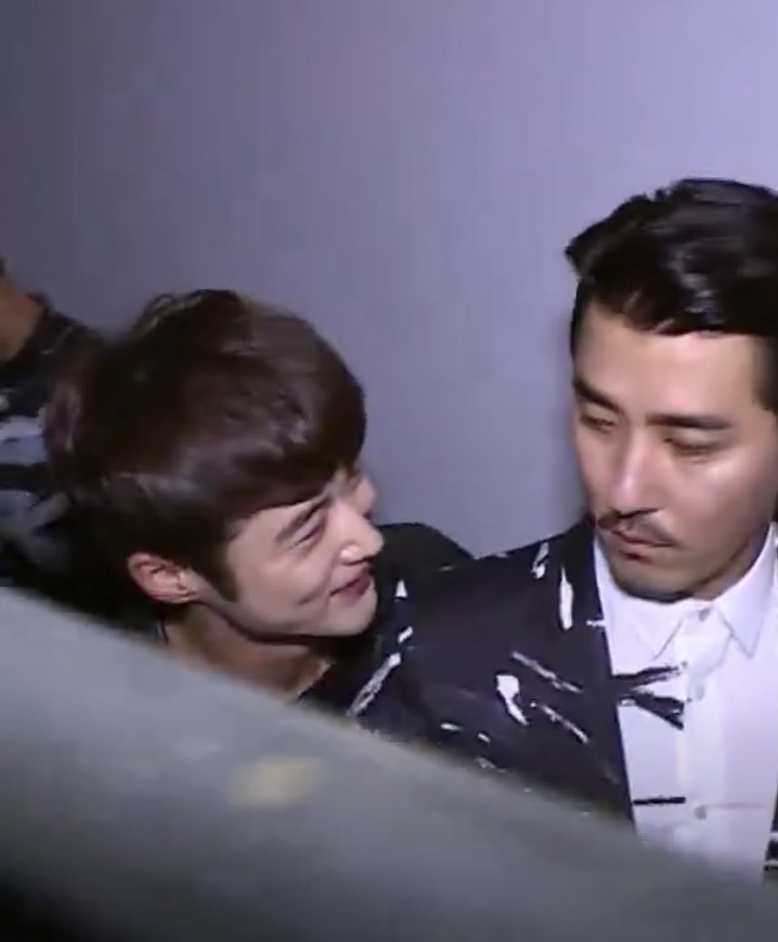 [잡담] 변우석) 변우석 이거 왜 웃김? ㅋ | 인스티즈
