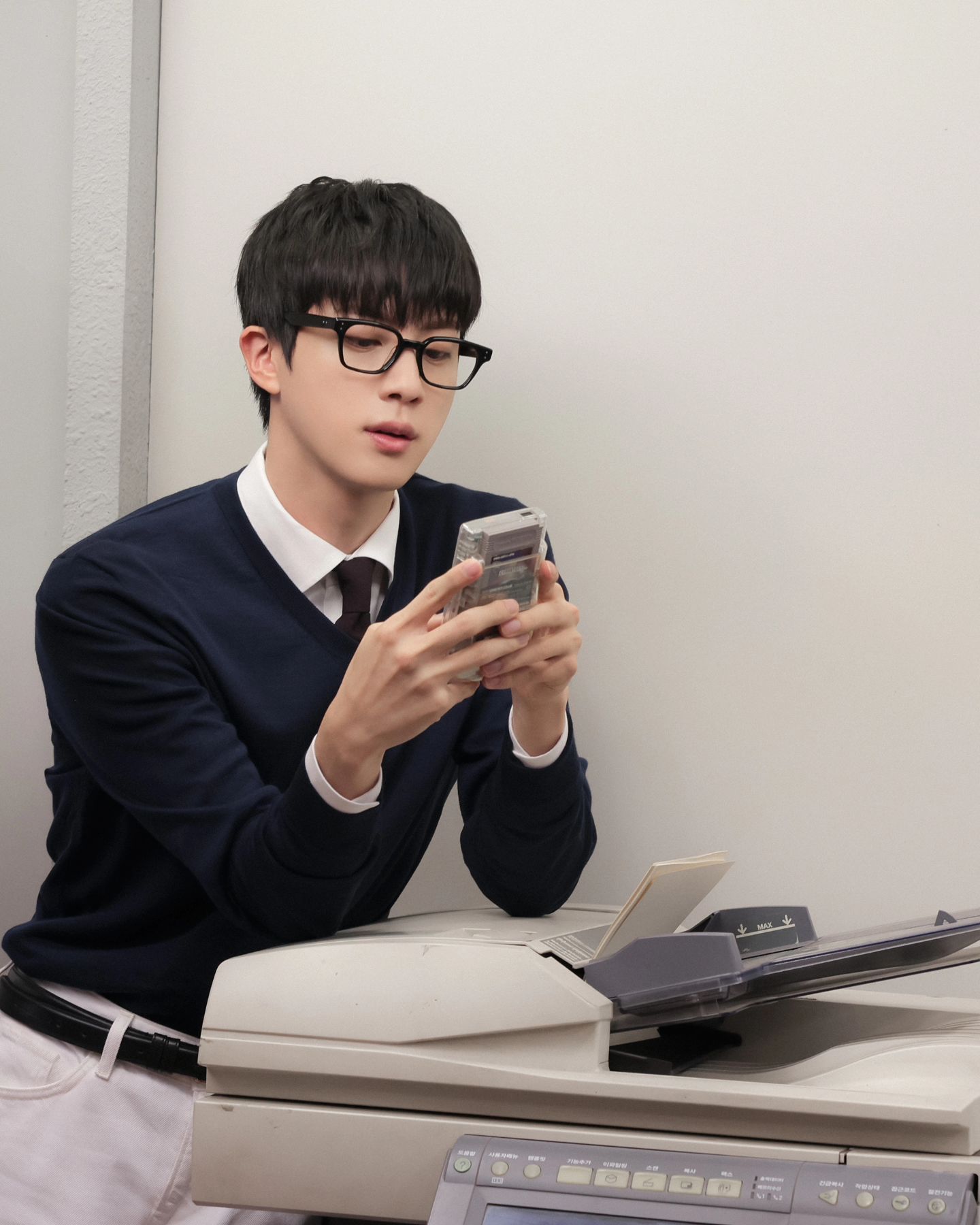[잡담] 방탄 진 안경 쓴거 너무너무 | 인스티즈