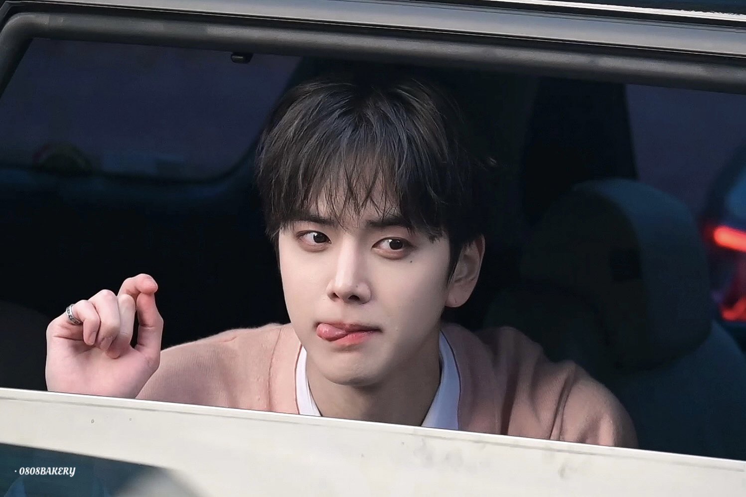 [잡담] 영훈 넘 잘생겼엉... | 인스티즈