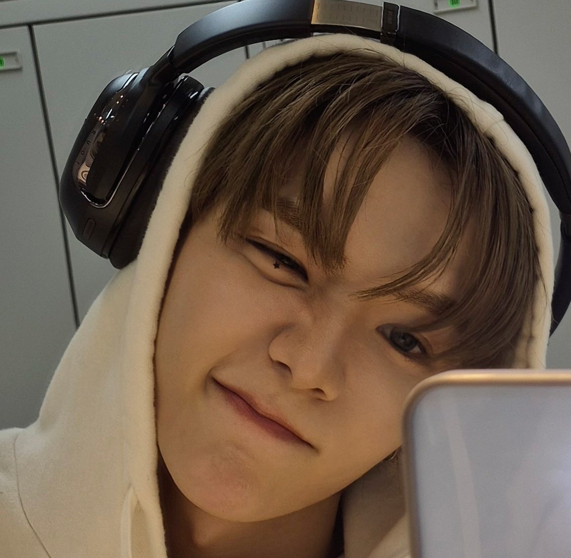 [잡담] 🥴 <<< 요거 뭔가 쇼타로 닮음 | 인스티즈