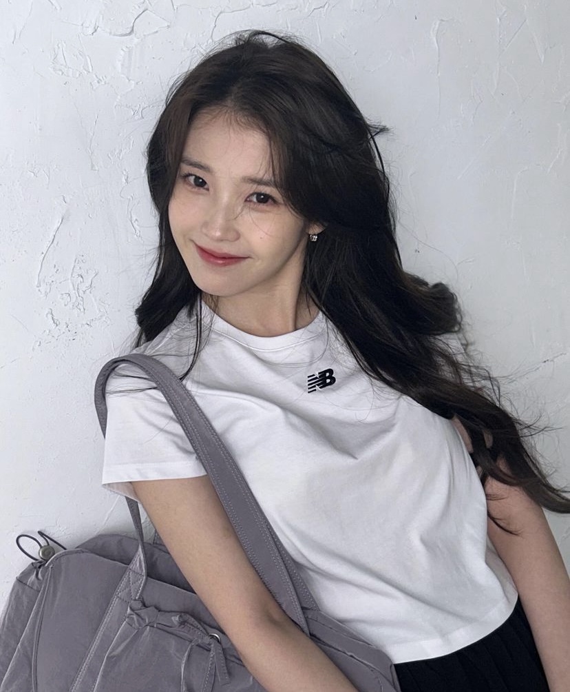 [잡담] 뉴발 아이유는 정말 좋은 느낌을 줌 | 인스티즈