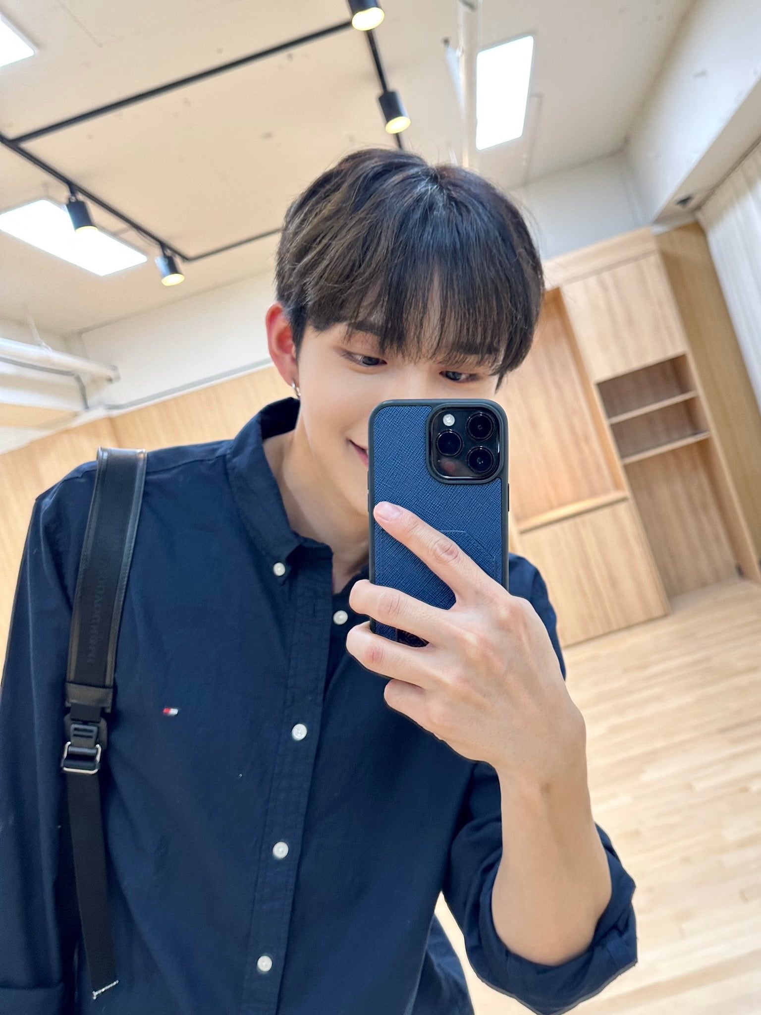 [잡담] 거울셀카 진짜 잘 찍음 | 인스티즈