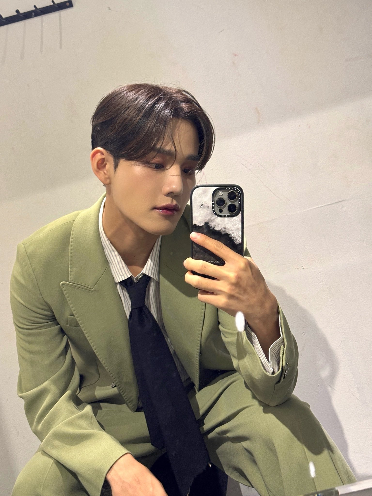 [잡담] 거울셀카 진짜 잘 찍음 | 인스티즈