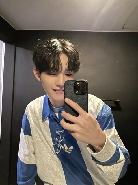 [잡담] 거울셀카 진짜 잘 찍음 | 인스티즈