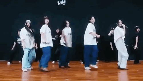 [잡담] 뉴진스 안무 새삼 거를 타선이 없다 ㅇㅇ | 인스티즈