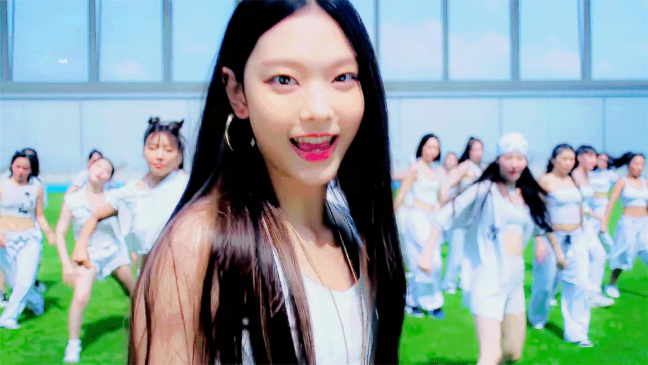 [잡담] 뉴진스 안무 새삼 거를 타선이 없다 ㅇㅇ | 인스티즈