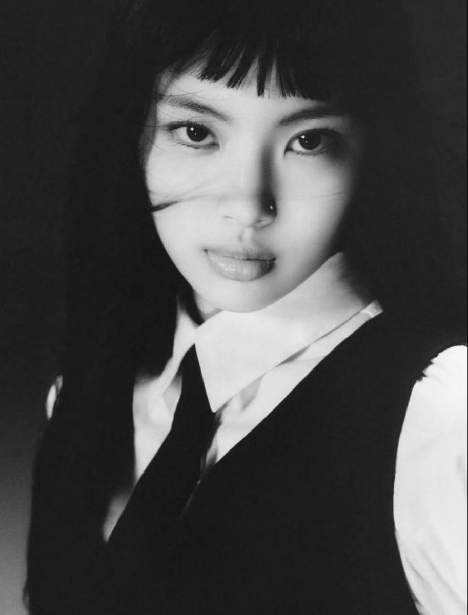 [잡담] 지금 봐도 혜인 얼굴 진짜 유니크 하고 예쁘다,,,, | 인스티즈