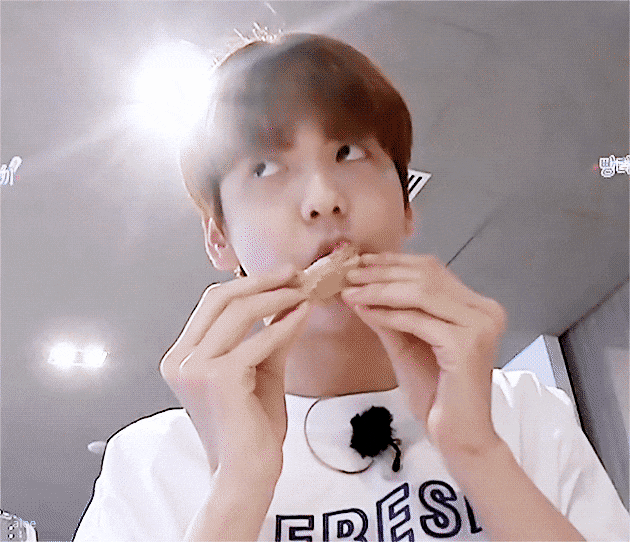 [잡담] 수빈이는 뭐 먹고 맛표현은 굳이 안 해도 될 거 같음 | 인스티즈