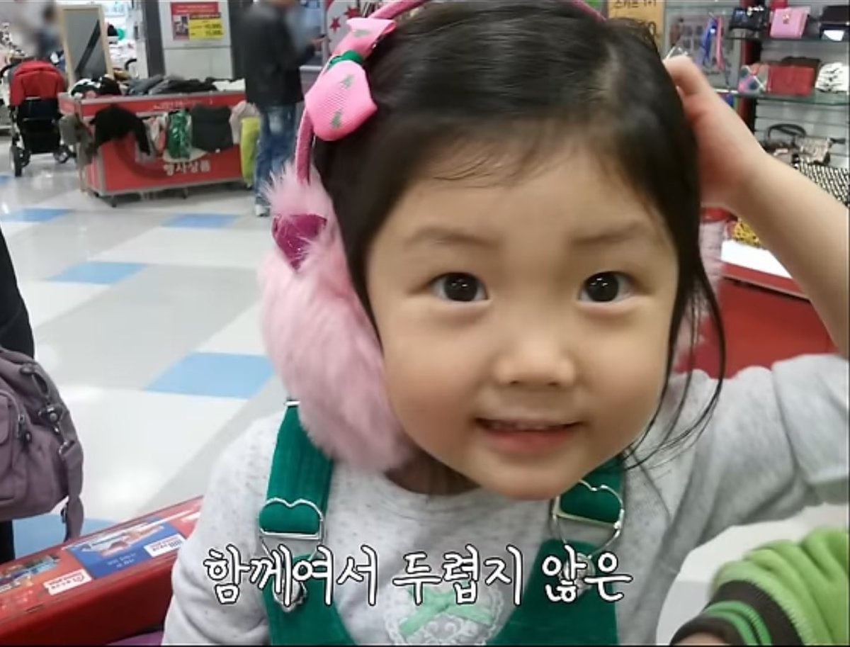 [잡담] 이런 딸 낳는다는 보장만 있으면 출생률 수직 상승함 ㄹㅇ | 인스티즈
