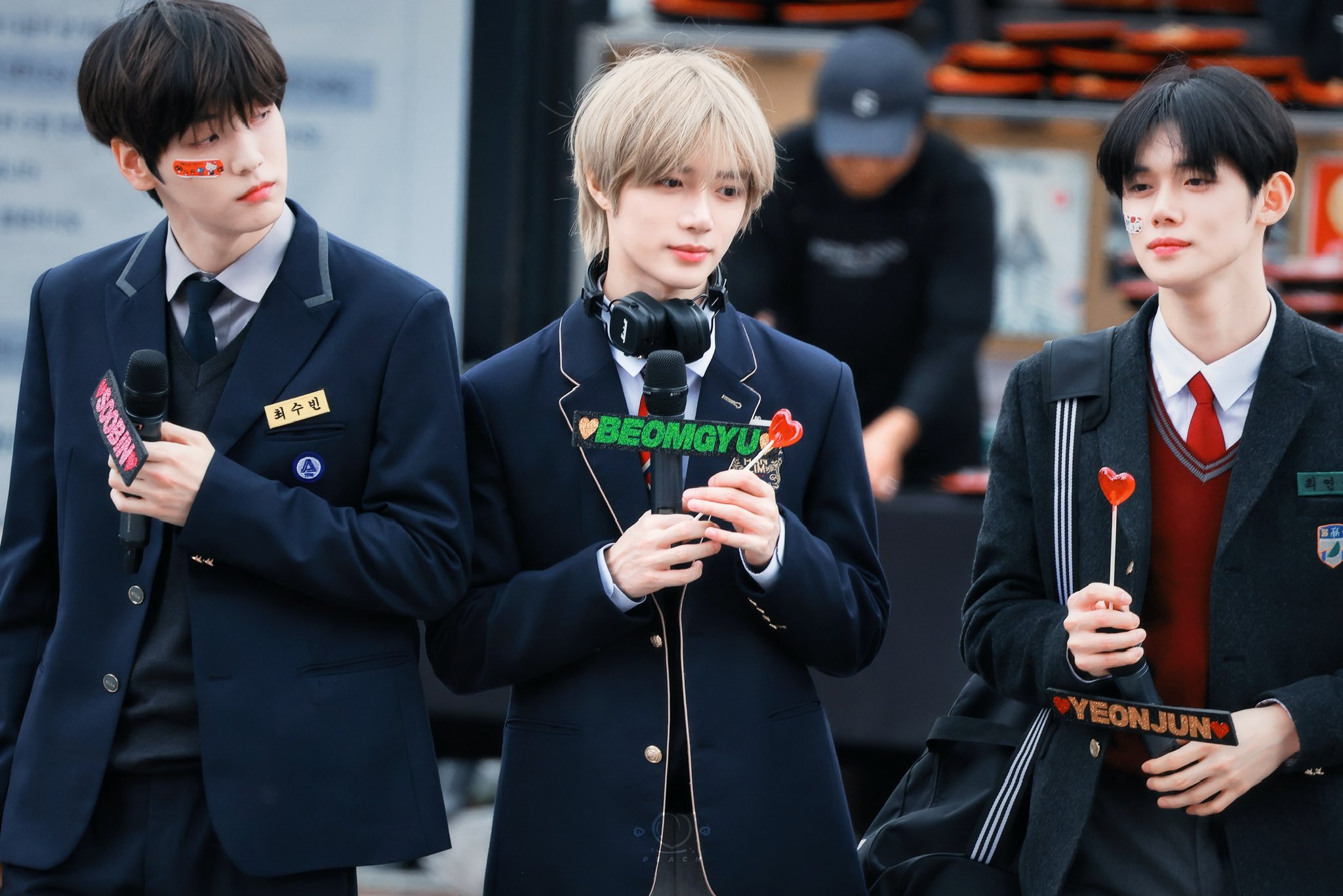 [잡담] 언젠가부터 범규가 동생라인이 아니라 형라인으로 보임ㅋㅋㅋ | 인스티즈