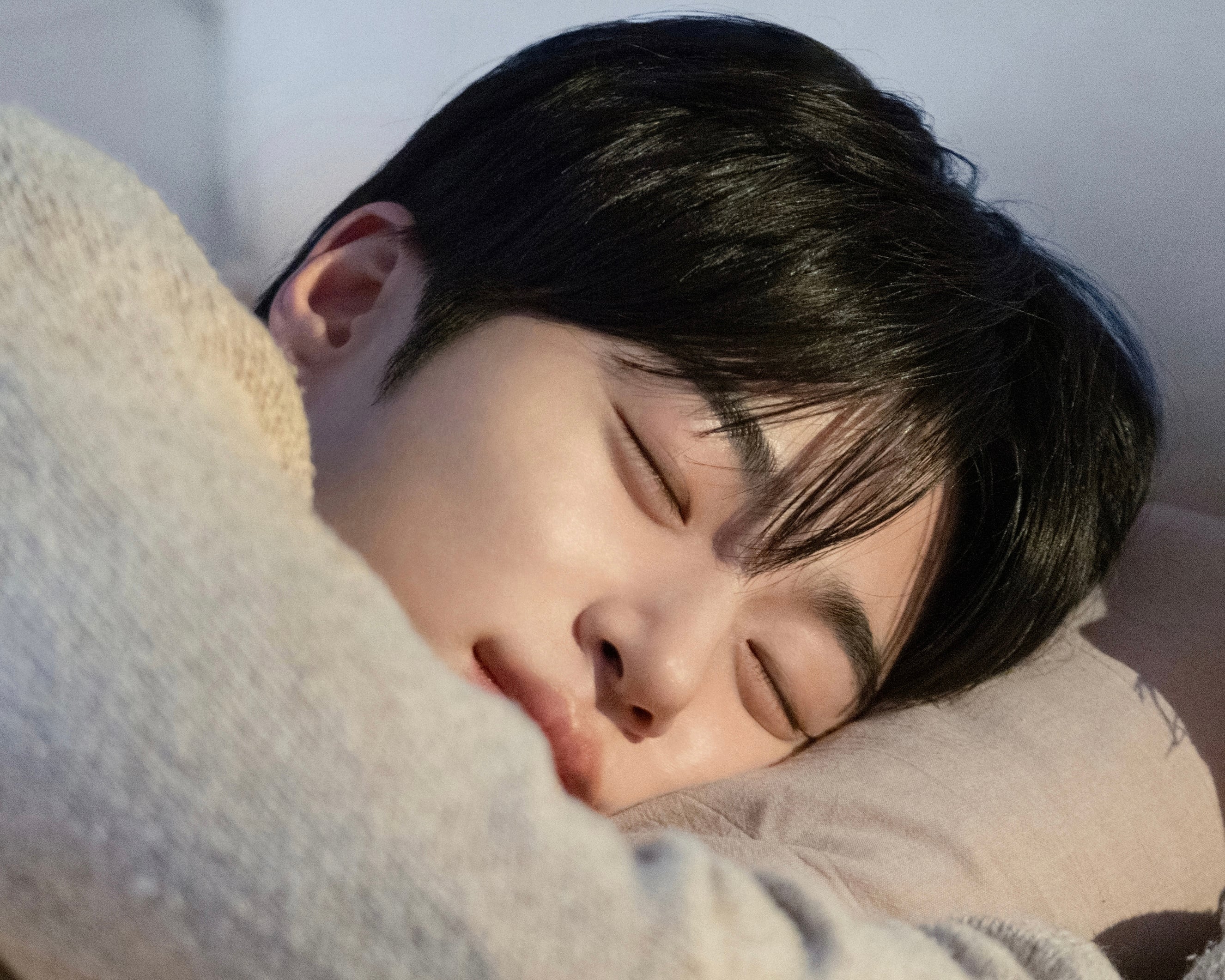 [잡담] 변우석 눈감는거 ㅈㅉ 좋음이 | 인스티즈