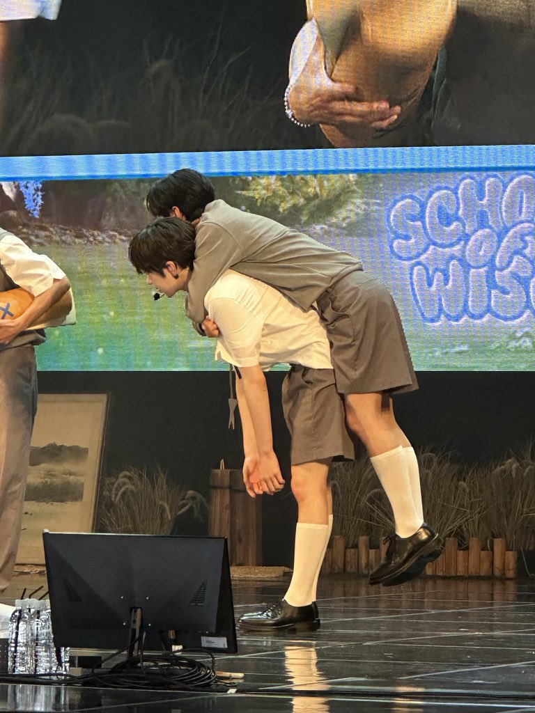 [잡담] 잠 안와서 말랑콩떡 유우시.. 귀엽지요? | 인스티즈