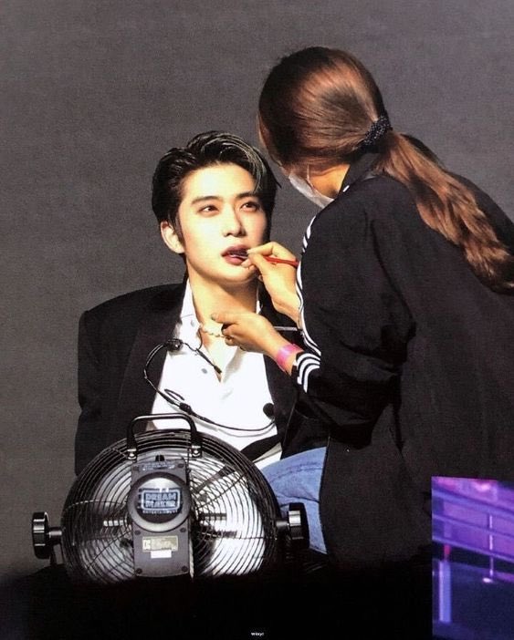 [잡담] 생일마저 발렌타인데이인🎀 남돌 2명 얼굴 최고 | 인스티즈