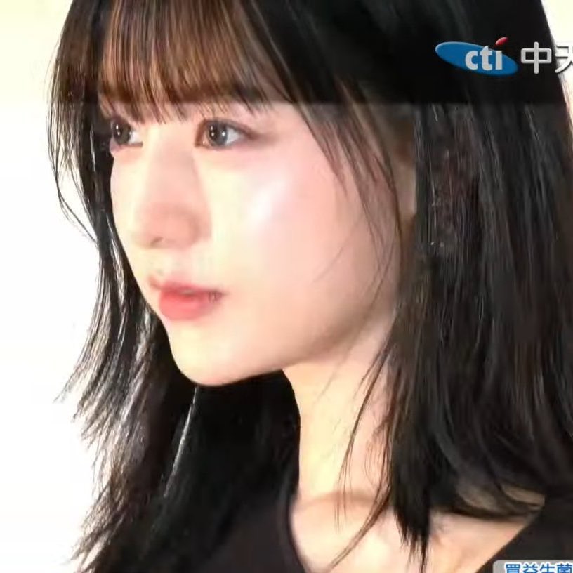 [잡담] 김지원) 취향 따라 갈리는 김지원 앞머리 유무 | 인스티즈