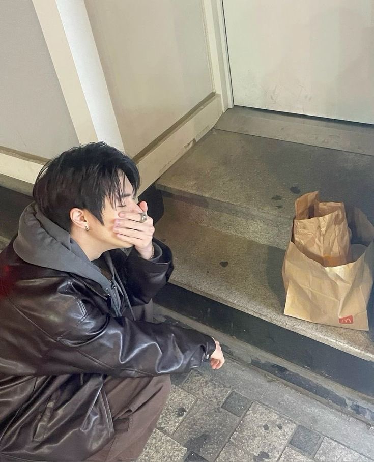 [잡담] 이리오가 남자인 게 느껴질 때가 좋음 | 인스티즈