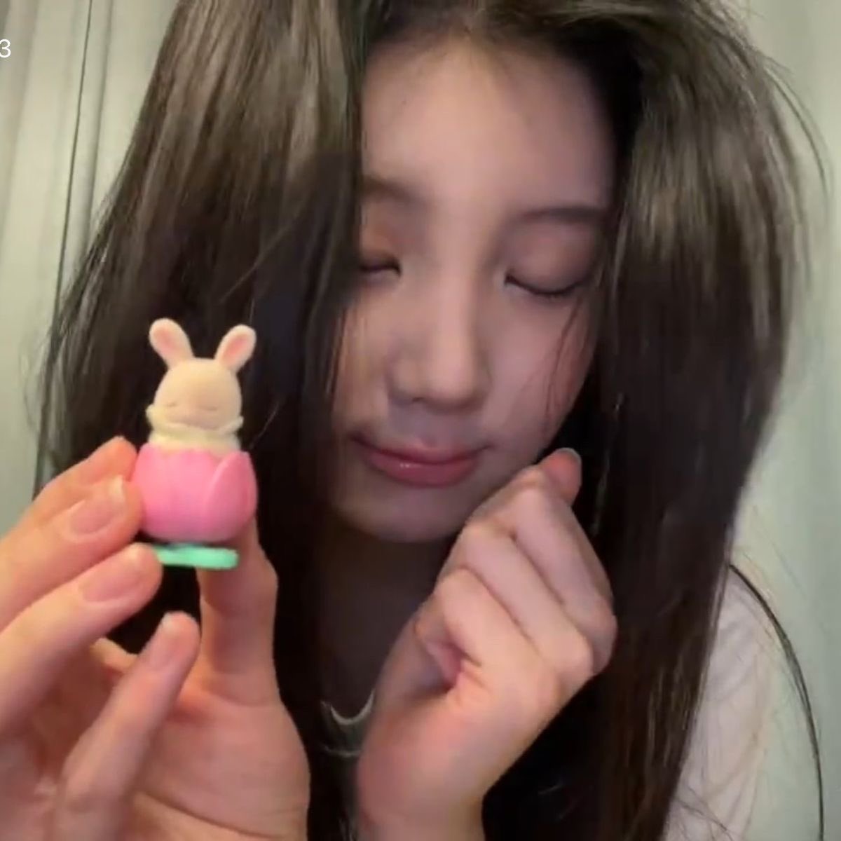 [잡담] 원희 라이브 할때마다 분신술하는거 너무 깜찍하고 귀여움 | 인스티즈