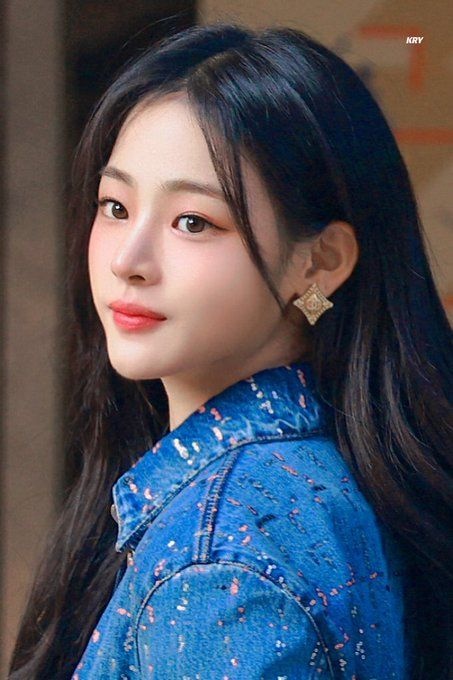 [잡담] 인기글 보니까 진짜 민지 보고싶다 | 인스티즈