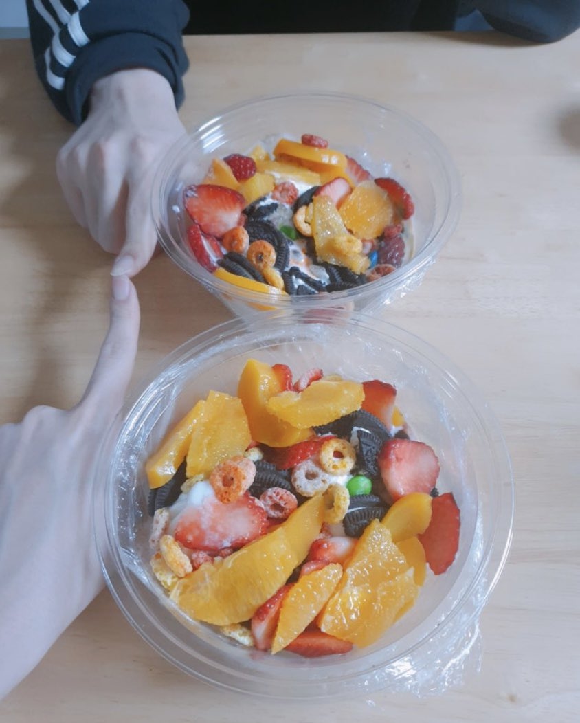 [잡담] 투바투 이 바닥같이 생긴 식탁 아직 그대로 있을까 | 인스티즈