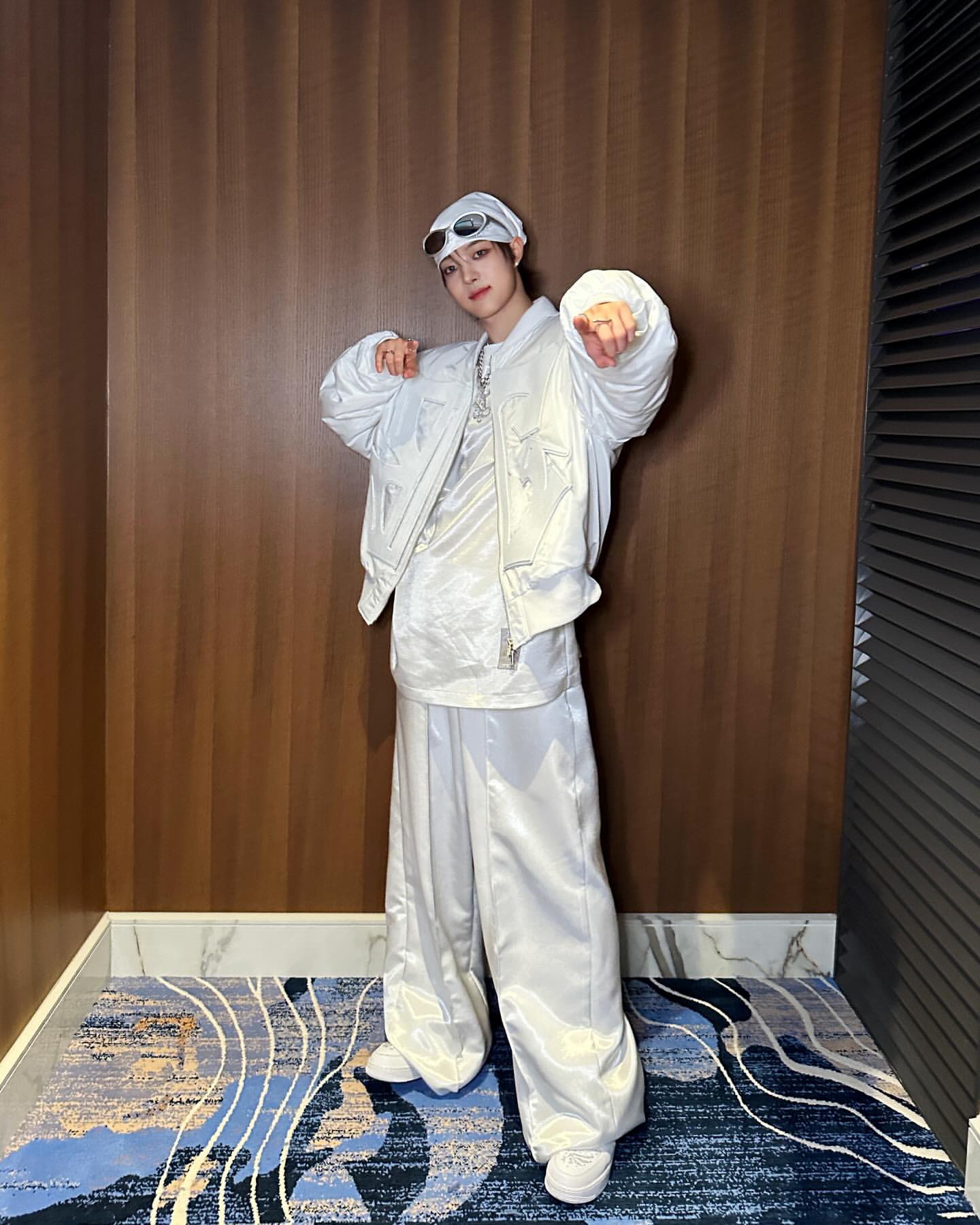 [잡담] 키 크고 비율까지 좋으면 모델을 해야 되는데 | 인스티즈