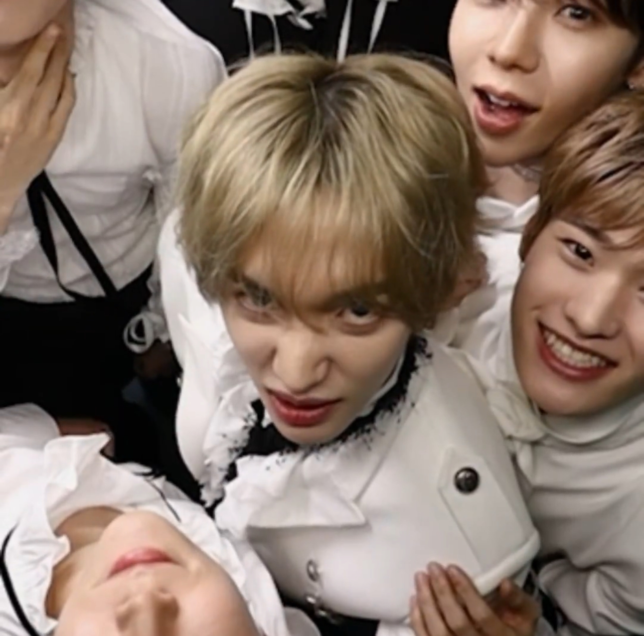 [잡담] 원빈이 눈이 ㄴㅁ ㅁㅅㅇ | 인스티즈