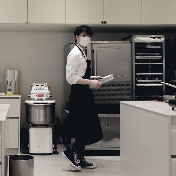 [잡담] 손종원 직원분들 직장 상사 사진에 애정 무슨 일임 | 인스티즈