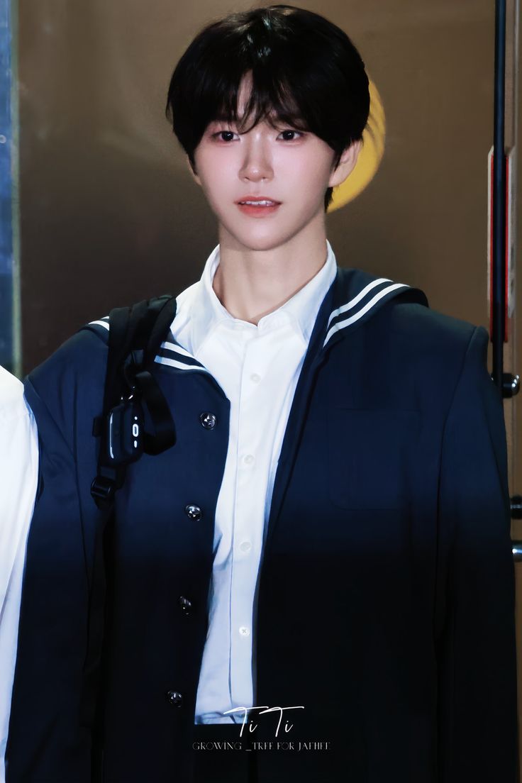 [잡담] 요즘 생각보다 눈에 들어오는 남돌 많음 | 인스티즈