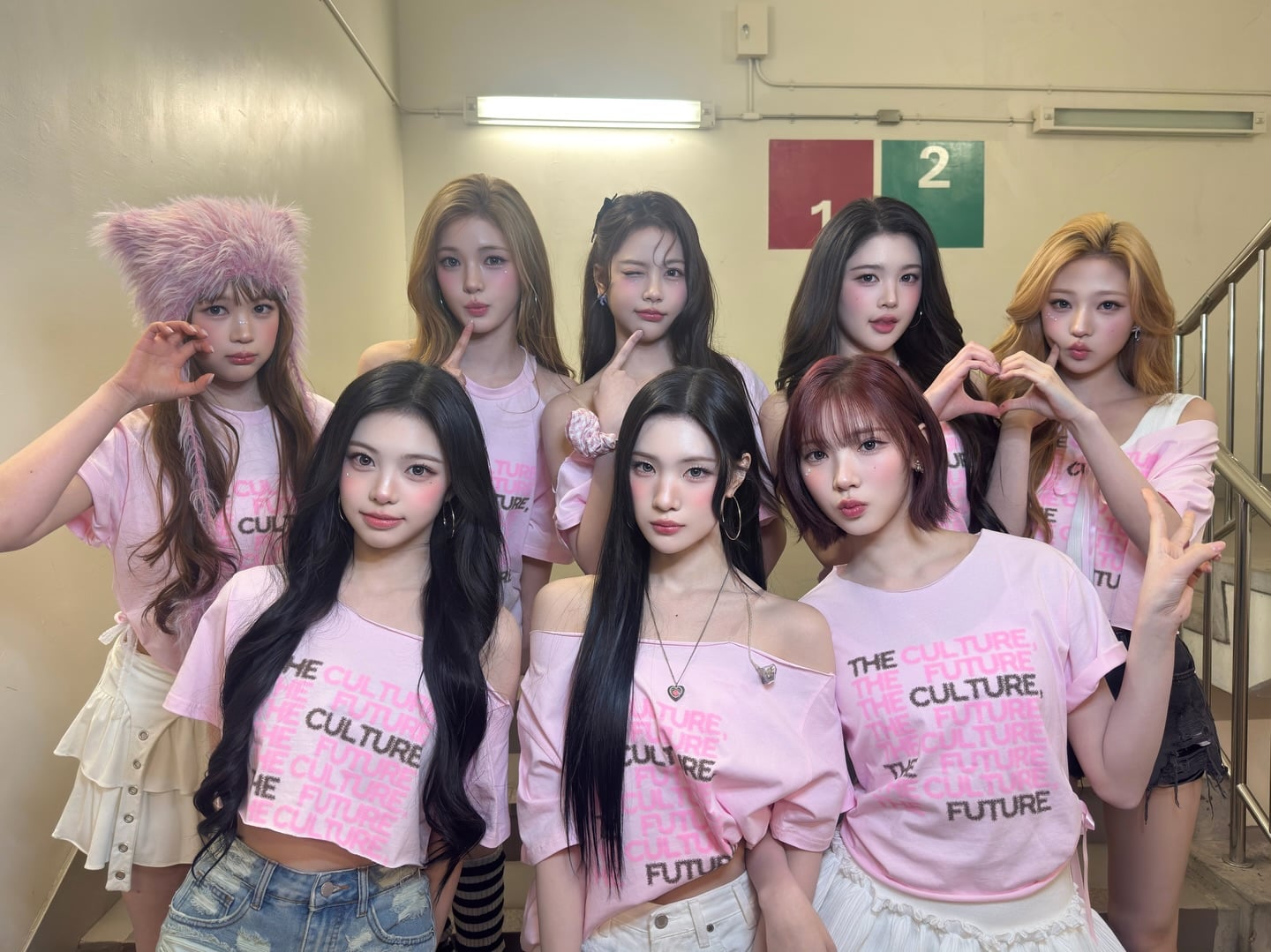 하투하 단체사진 개이쁘다 - 인스티즈(instiz) 연예 카테고리