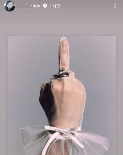 [마플] 오늘와서 ㅇㅇㄹ 디렉터가 올린 이 사진 보니 헛웃음 남 | 인스티즈