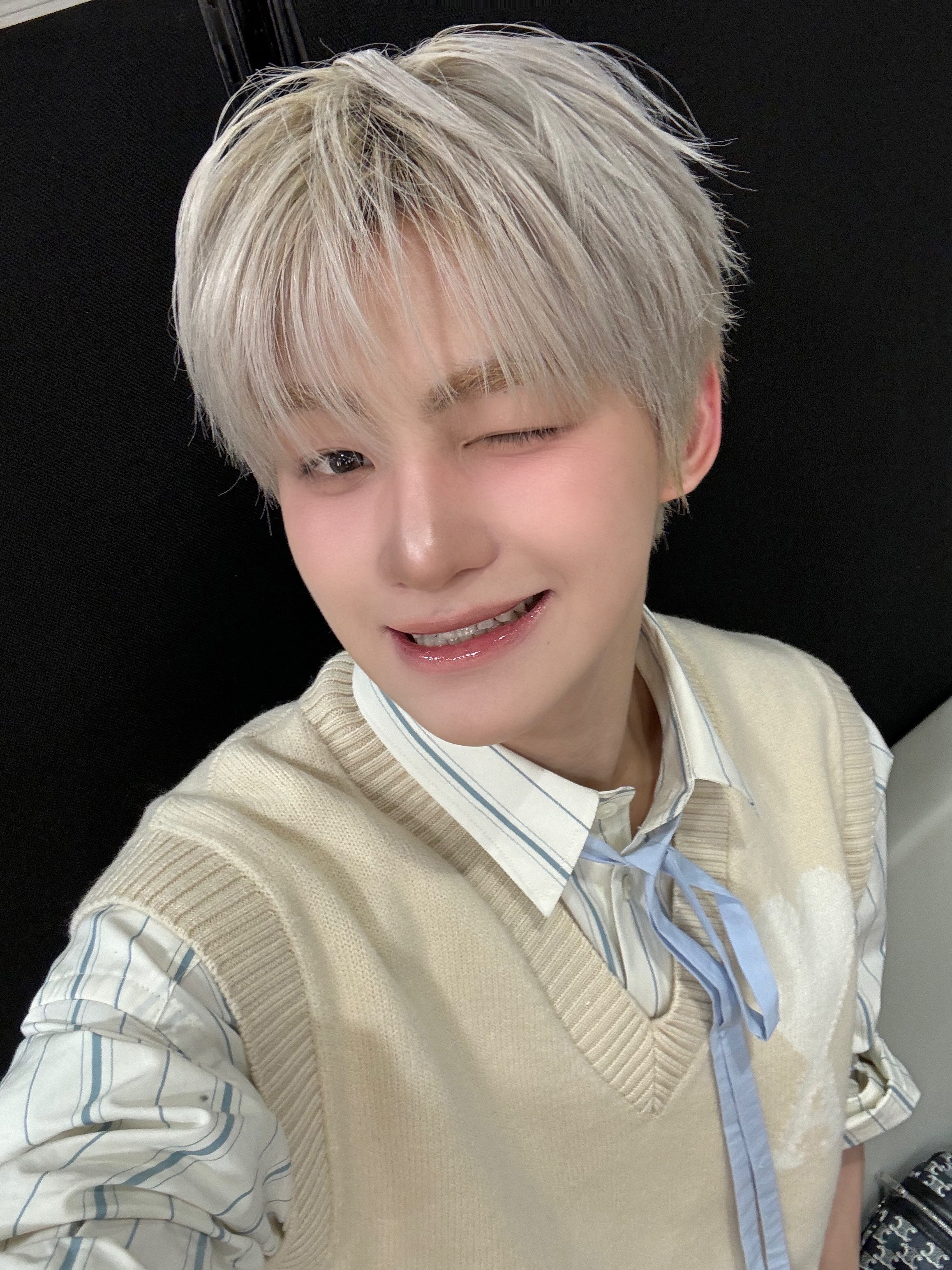 [잡담] 투어스 지훈이 얼굴 미침 (P) | 인스티즈