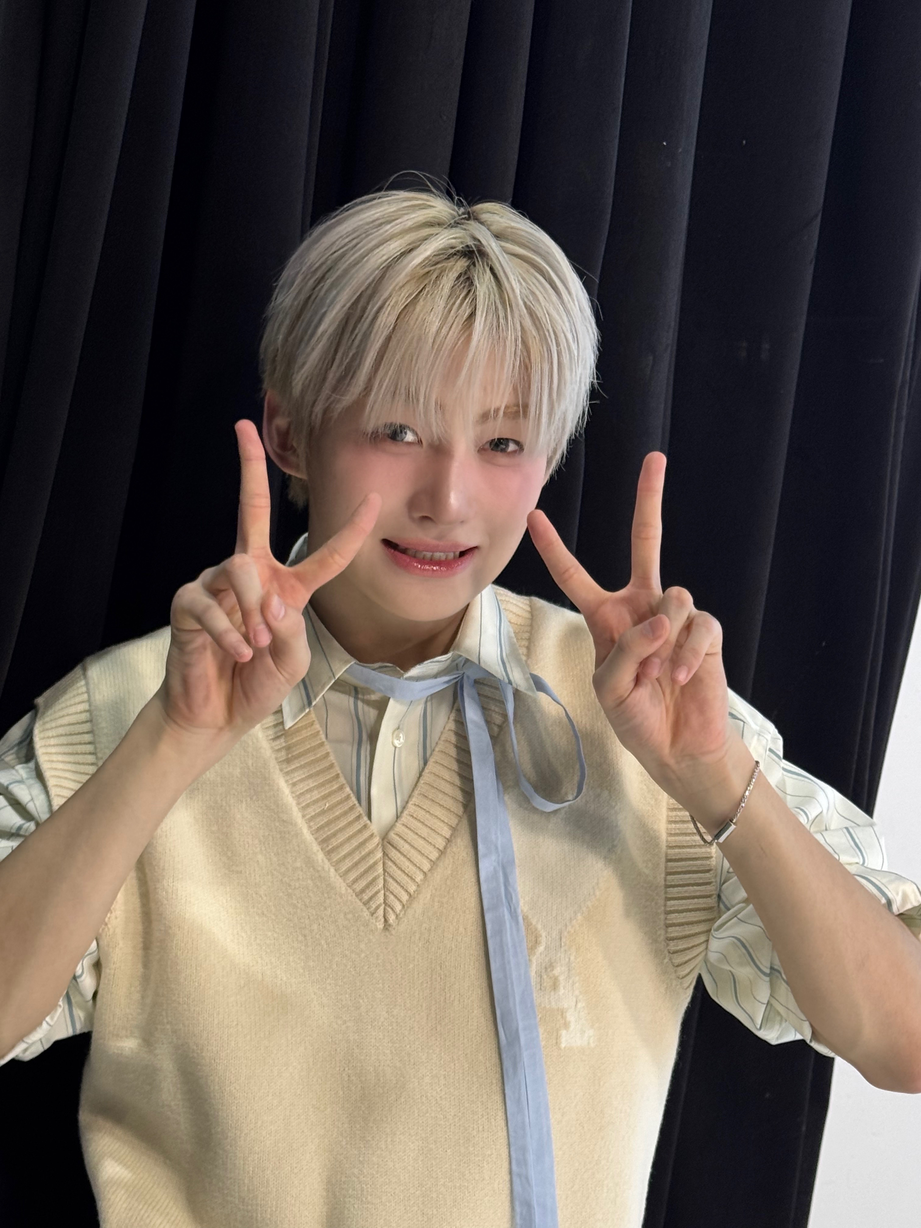 [잡담] 투어스 지훈이 얼굴 미침 (P) | 인스티즈