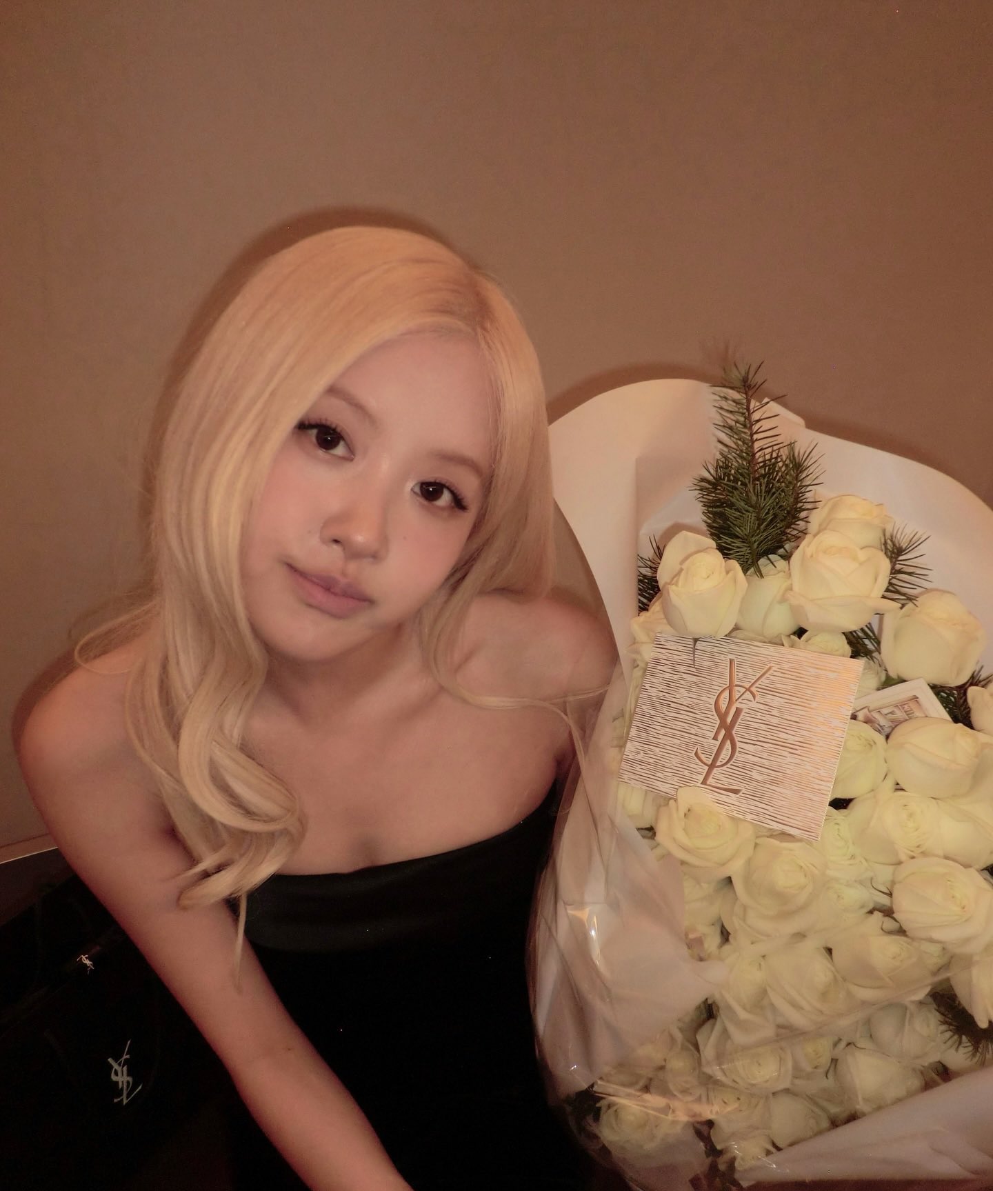 [잡담] 로제 생일에 장미 종류별로 받는 거 개쩐다 | 인스티즈