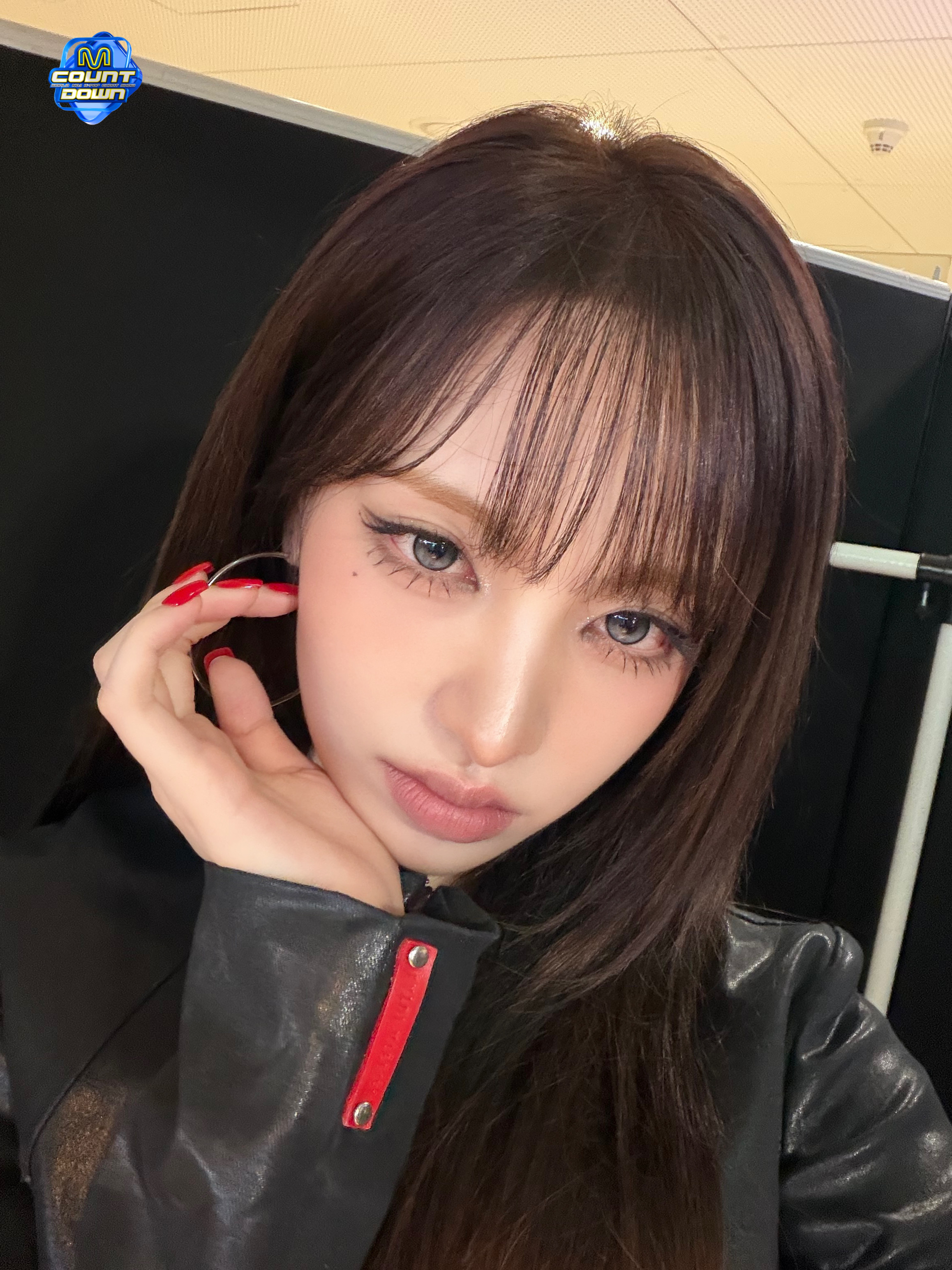 [잡담] 얘들아 여기서 누가 막내일 것 같아? | 인스티즈