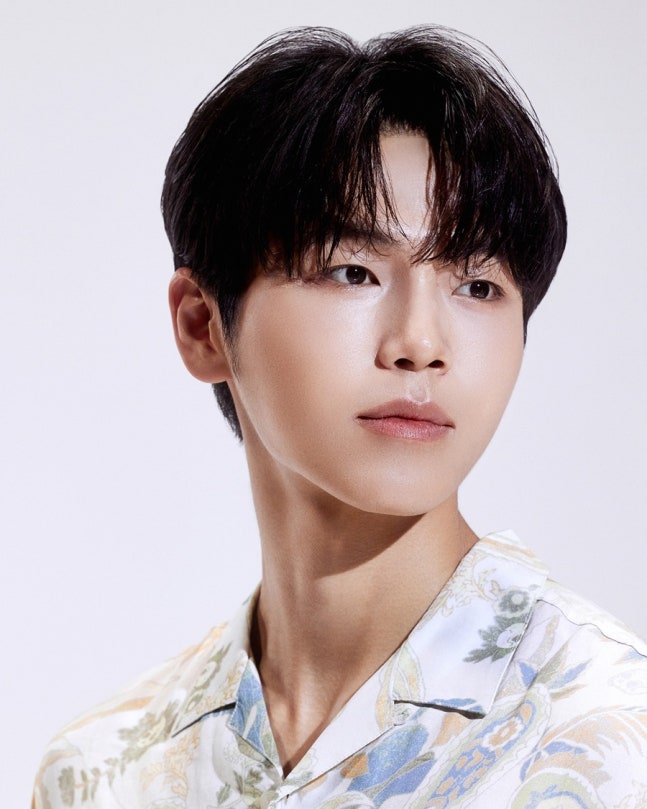 [잡담] [단독] '솔로지옥5' 임수빈, 야구 드라마 '기프트' 출연…김우빈과 호흡 | 인스티즈