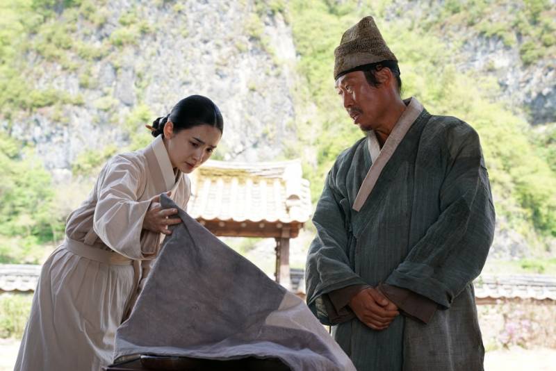 진짜 열일한 것 같은 <왕과 사는 남자> 제작진의 디테일.jpg | 인스티즈