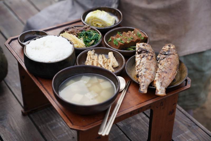 진짜 열일한 것 같은 <왕과 사는 남자> 제작진의 디테일.jpg | 인스티즈