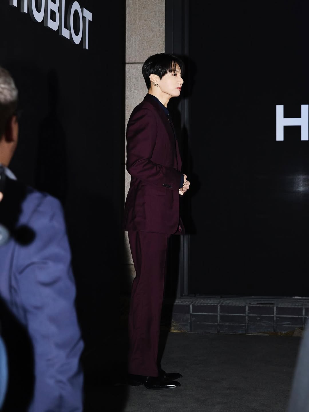 [잡담] 정국이 새삼 비율 진짜 좋다 | 인스티즈