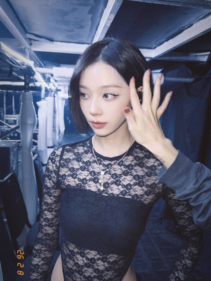 [마플] 이사진 에스파 닝닝일까? 아님 윈터일까? | 인스티즈